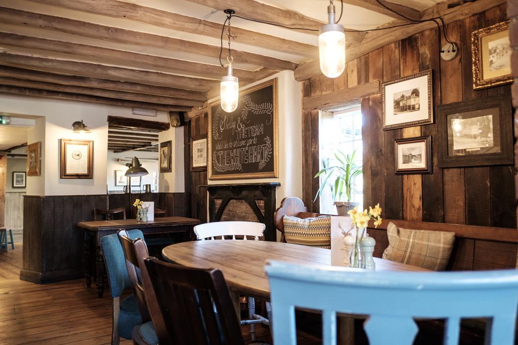 ホテル The White Hart ストックブリッジ エクステリア 写真