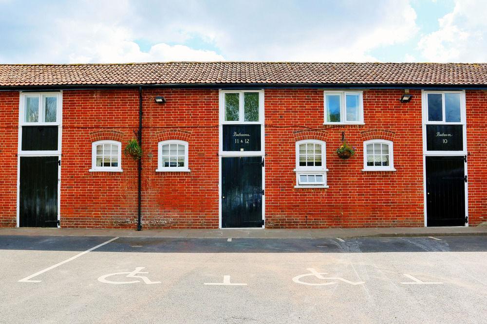 ホテル The White Hart ストックブリッジ エクステリア 写真