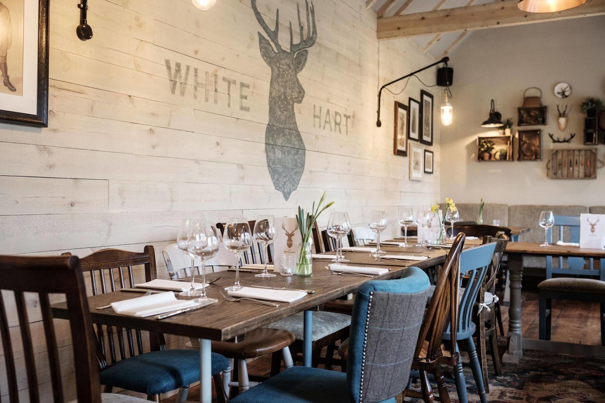 ホテル The White Hart ストックブリッジ エクステリア 写真